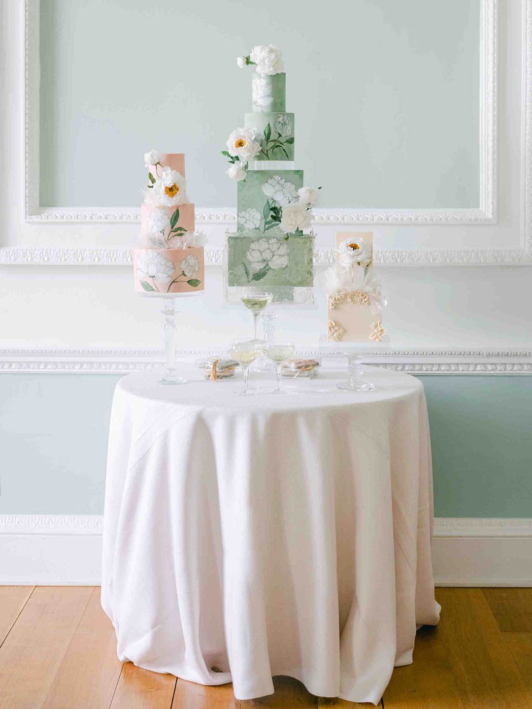 Pastel Green Wedding Inspiration in Country Mansion