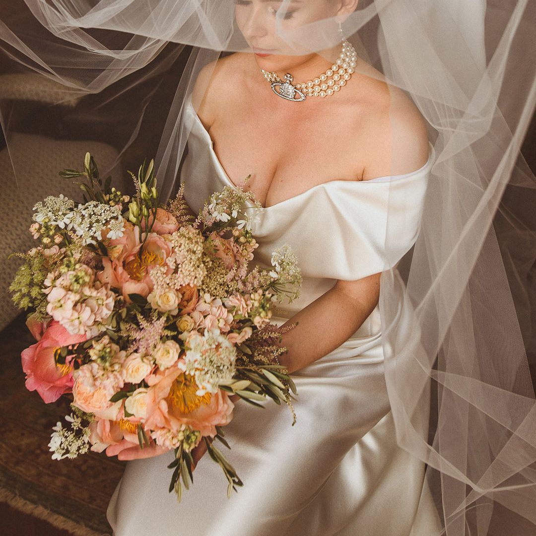 Women's Jewellery Adorable Pearl Choker Necklace Set For Women Wedding (  Peach)