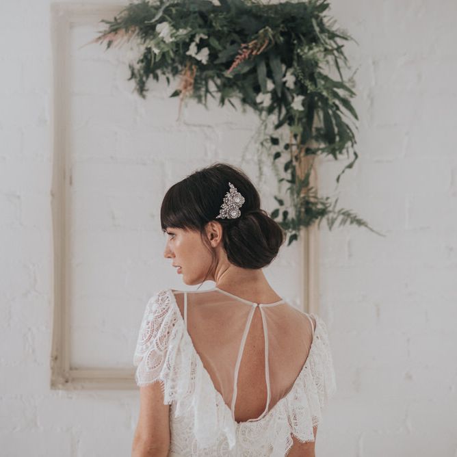 https://www.rockmywedding.co.uk/1800x1800/wp-content/gallery/liberty-in-love-1/Flynn-crystal-embellished-flower-and-leaves-hair-pin-by-Halo-and-Co-at-Liberty-in-Love-%C2%A340_____-.JPG?fit=1