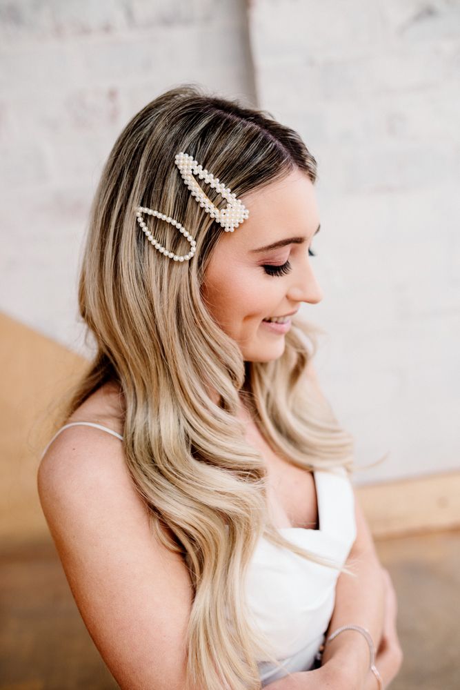 Wedding Hair Accessories - 67 Stylish Options For All Hair Types