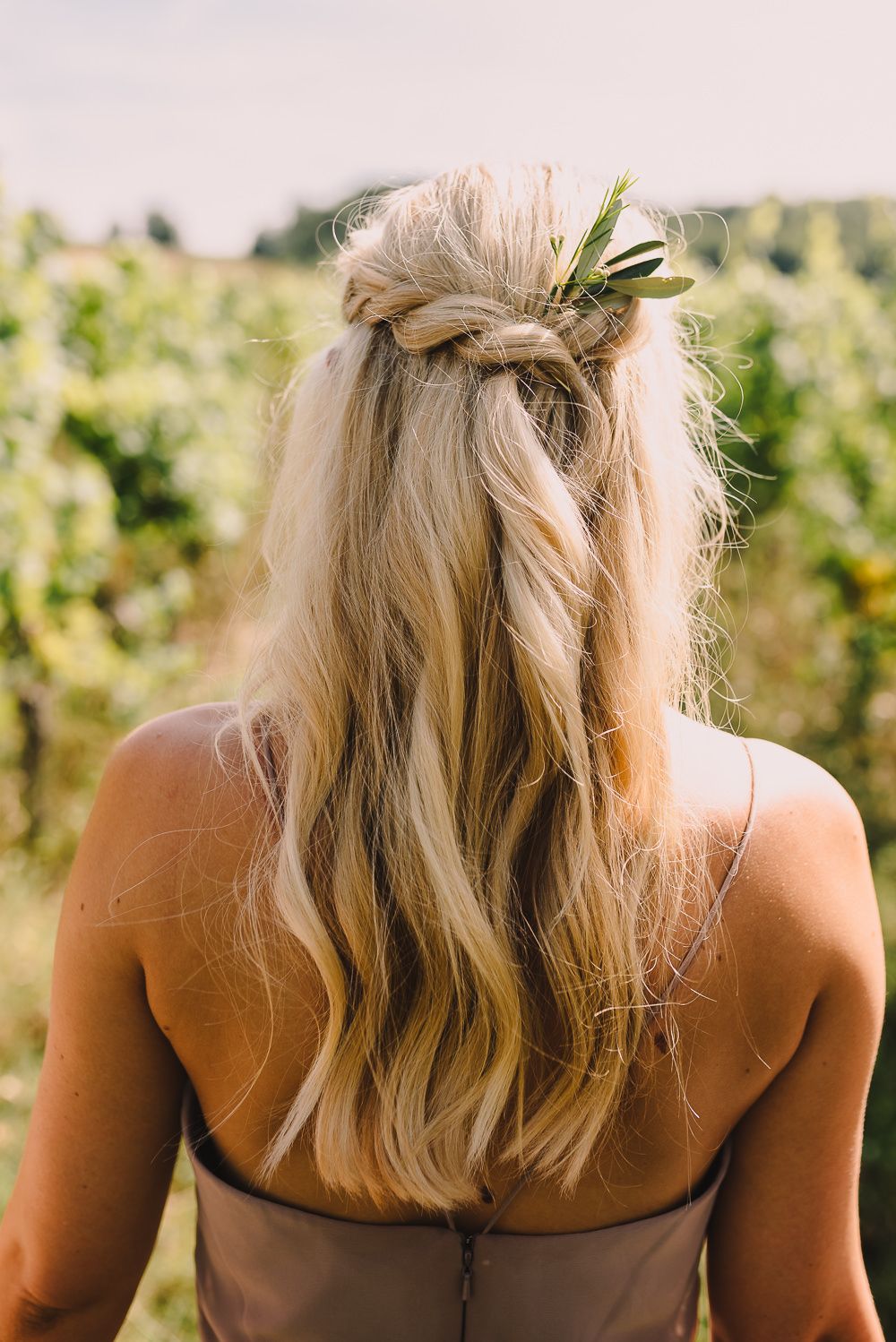 Beautiful Bridal Half Up Half Down Wedding Hair Inspiration Beautiful Bridal Half Up Half Down Wedding Hair Inspiration