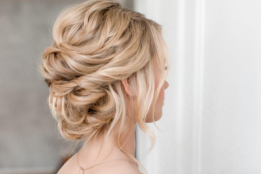 From bouncy curls to half updo: Tips to get the iconic bridal hairstyles |  Fashion Trends - Hindustan Times