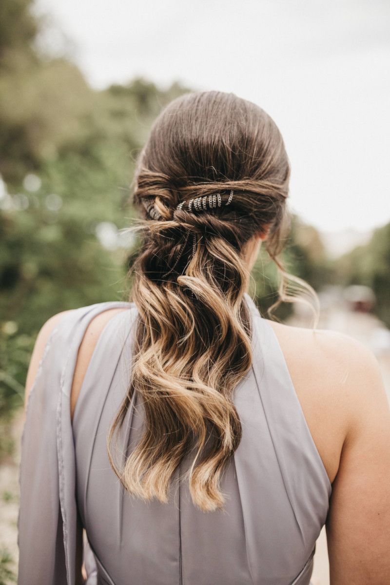 Simple Wedding Hairstyles That Prove Less Is More