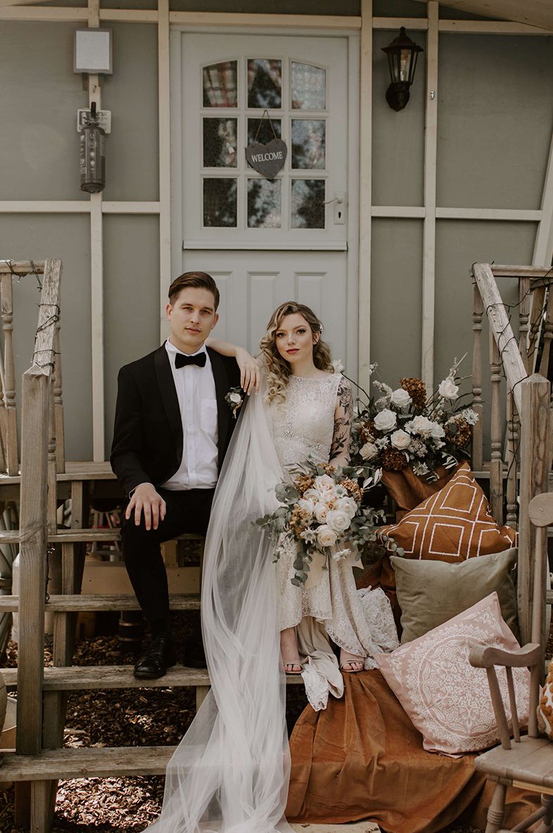 willow and rust weddings the dutch barn shoot by grace  mitch photo  film 162