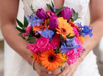 Save £100 from your wedding flowers through Rock My Wedding!