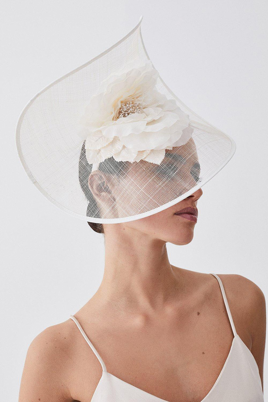 Karen Millen fascinator wedding hat in ivory with decorative flower