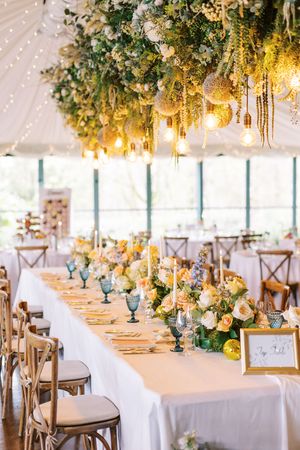 Top table florals, photography by Anna G Photography