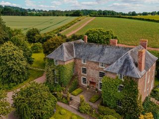Dewsall Court