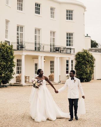Black Tie Rockbeare Manor wedding with lilac bridesmaid dresses 