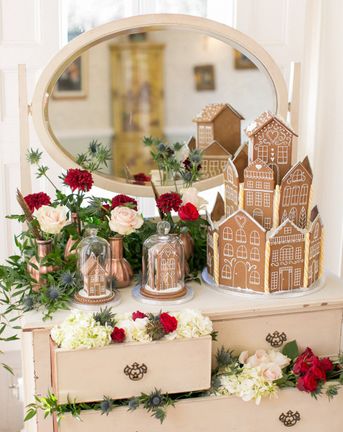  C5 gingerbread house for a festive christmas wedding Cover 1