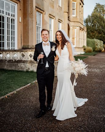 Nonsuch mansion wedding with champagne colour palette