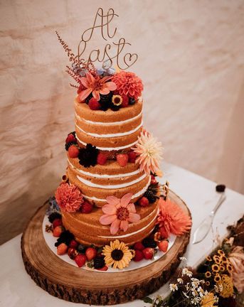 spring wedding cakes ideas and inspiration