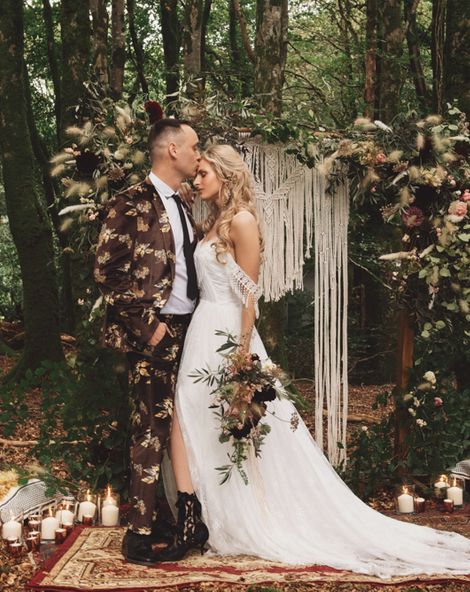 Leather and lace wedding dress Clearance