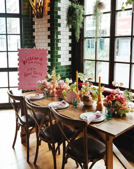 Singer Tavern, London urban wedding with citrus and pink colour scheme, acrylic signs and tropical flowers by Matilda Delves Photography