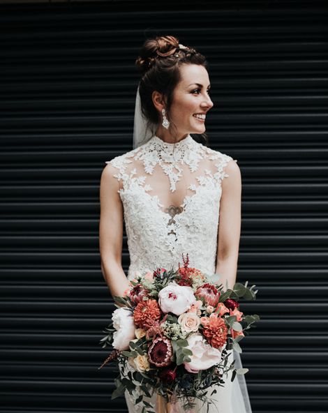 Sleeveless Wedding Dress & DIY Decor
