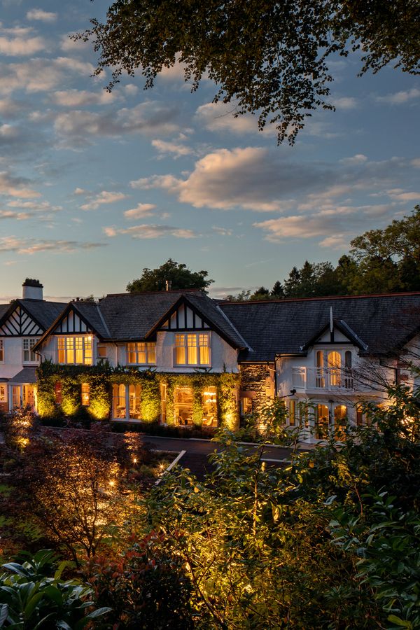 Linthwiate House Façade