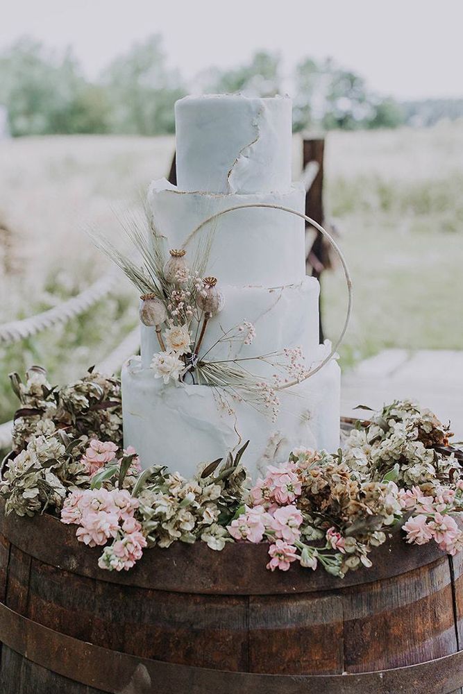 Rustic Wedding Cakes - 40 Different Designs to Fit in With Your Theme
