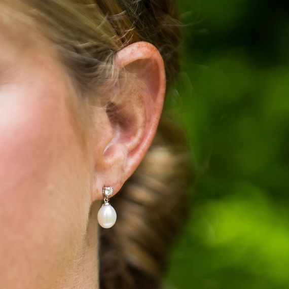 tigerlily jewellery drop pearl earrings 122