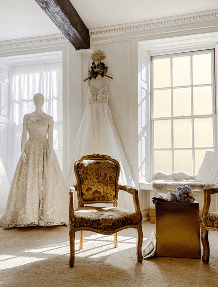 lavender jude bridal room interior