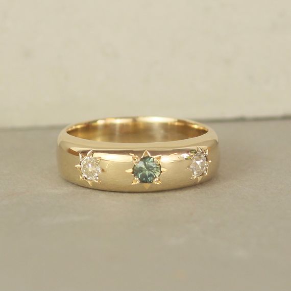 marcia vidal jewellery 9ct gold bespoke diamond and green sapphire engagement ring
