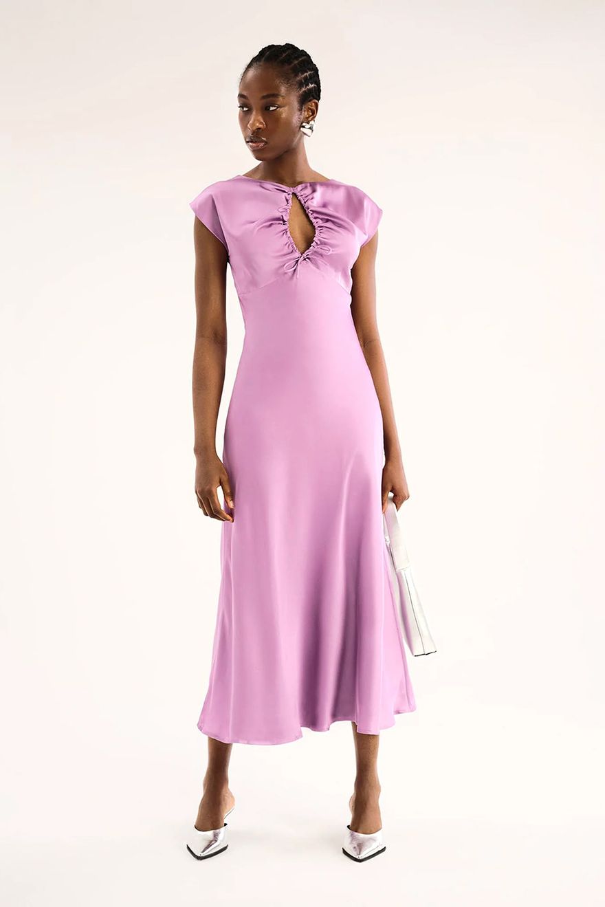 Cocktail Dress Code Defined & Outfit Ideas for Guests Cocktail Dress Code Defined & Outfit Ideas for Guests
