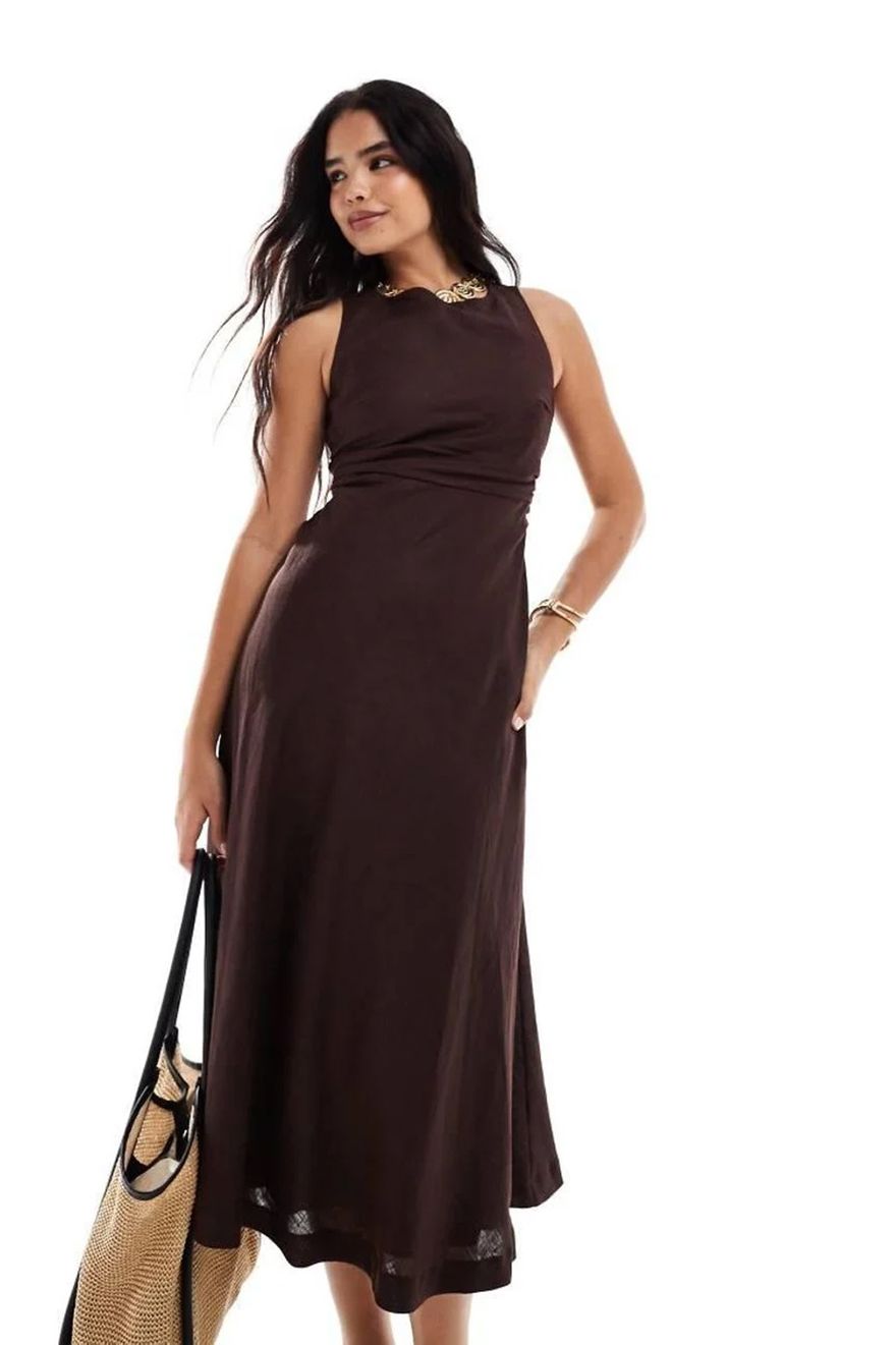 A Guest's Guide to What to Wear to a Casual Wedding A Guest's Guide to What to Wear to a Casual Wedding