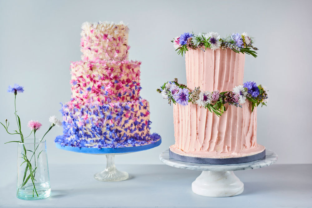 How To Decorate A Wedding Celebration Cake With Edible