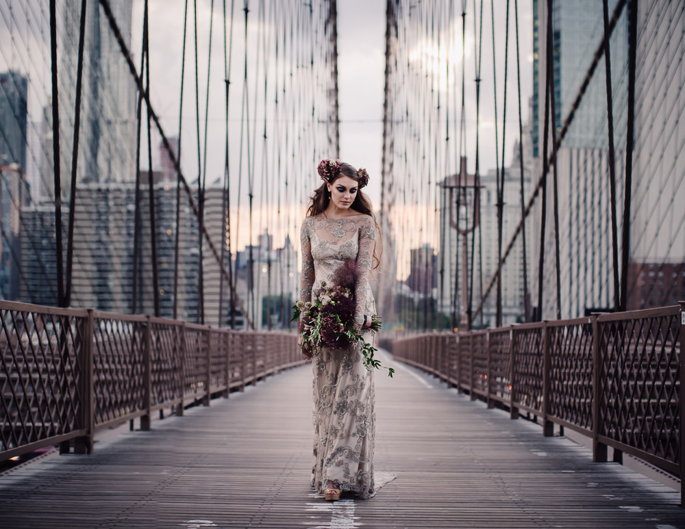 New York Brooklyn Bridge Urban Inspiration With Suzanne
