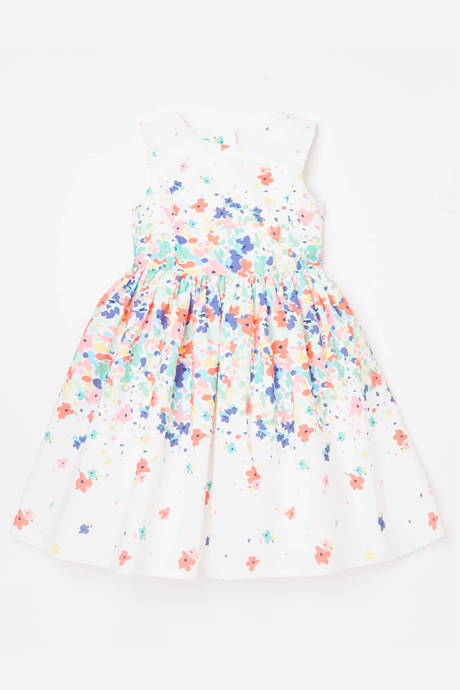 The 6 best alternative flower girl dresses for weddings UK